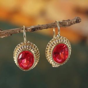 Elegant Women Cubic Zirconia Stud Drop Earrings.